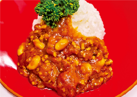 ホエー豚の挽肉と豆のカレー